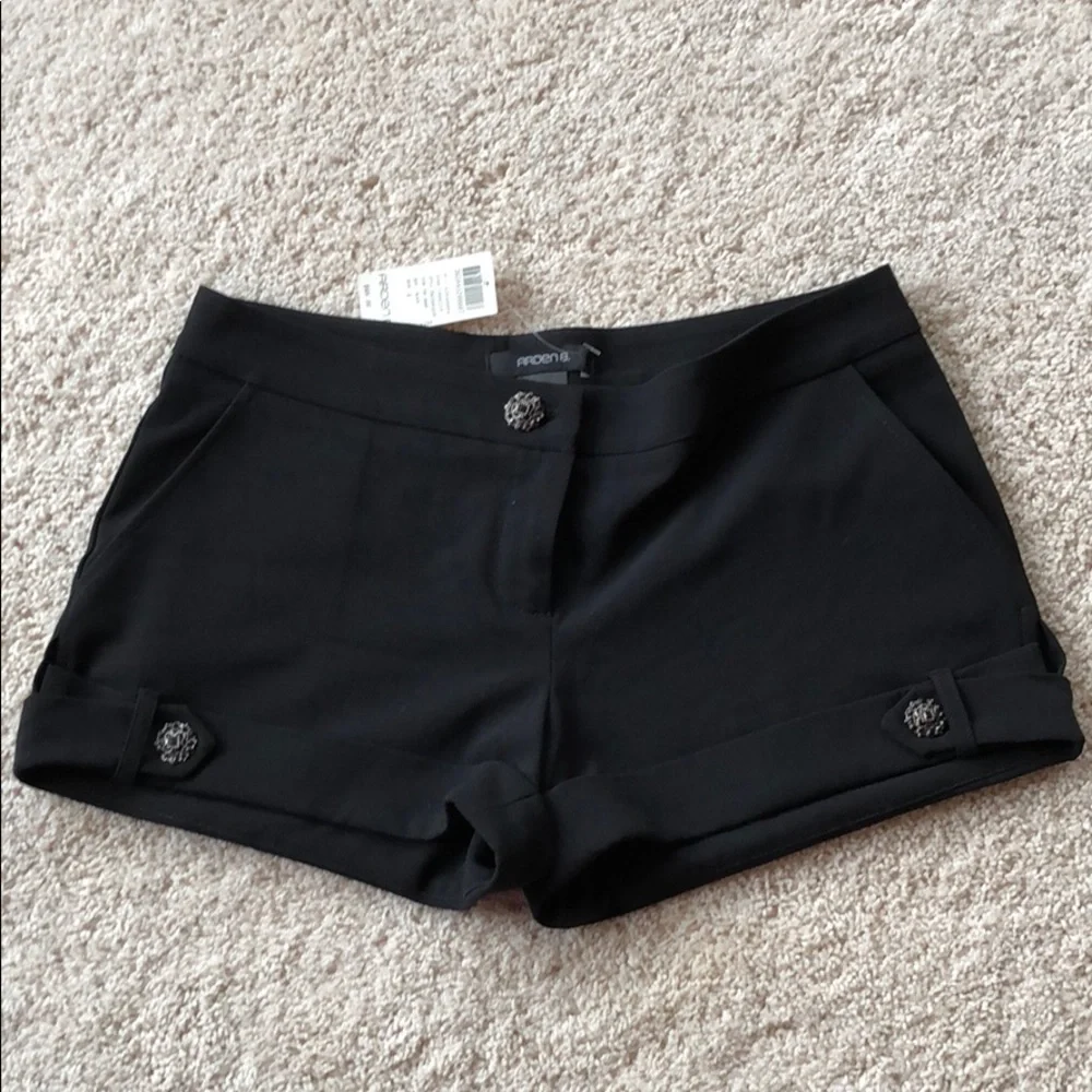 Arden B black shorts - Picture 1 of 3